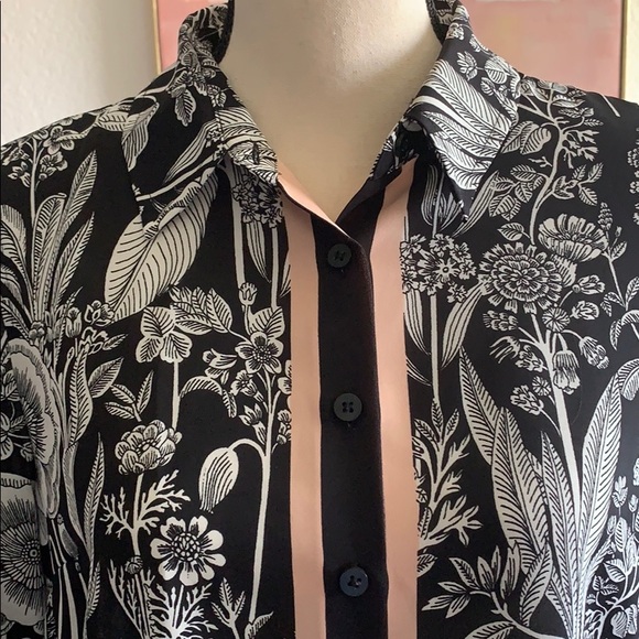 Tommy Hilfiger Button Up Blouse Size S - Picture 2 of 6